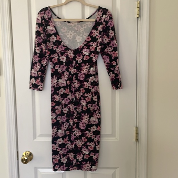 Forever 21 Flower Bodycon Dress - Size M - Picture 3 of 5